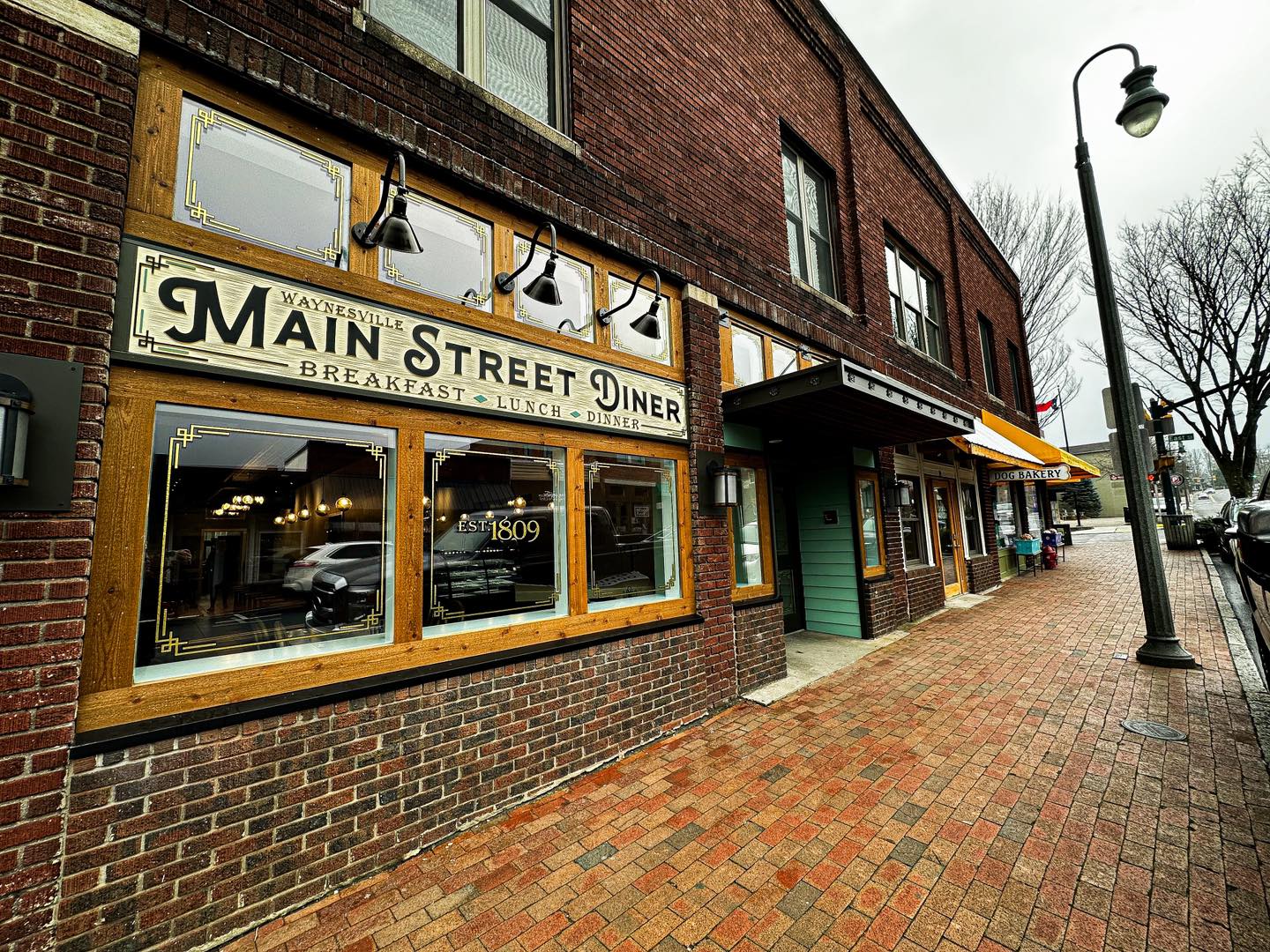 Waynesville Main Street Diner - Waynesville, North Carolina 28786